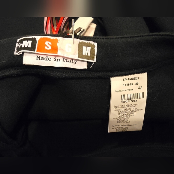 NWT Made in Italy Wool thick black skirt - Picture 4 of 4